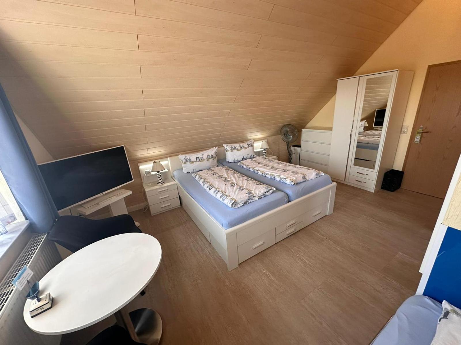 Hotel Drostenhof Garni Esens Εξωτερικό φωτογραφία