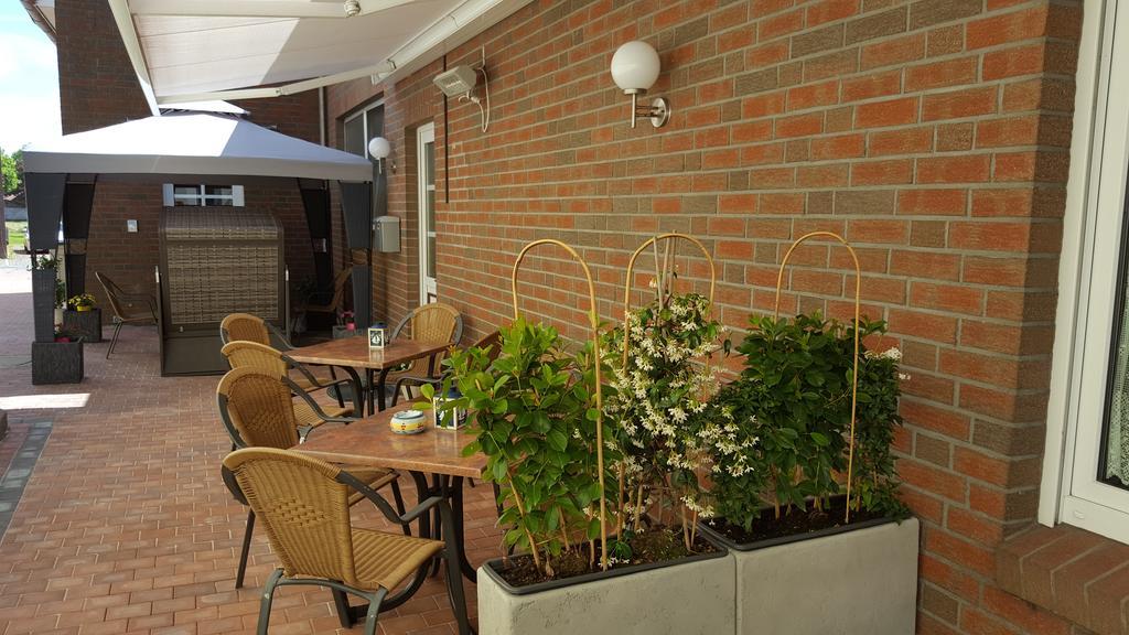 Hotel Drostenhof Garni Esens Εξωτερικό φωτογραφία