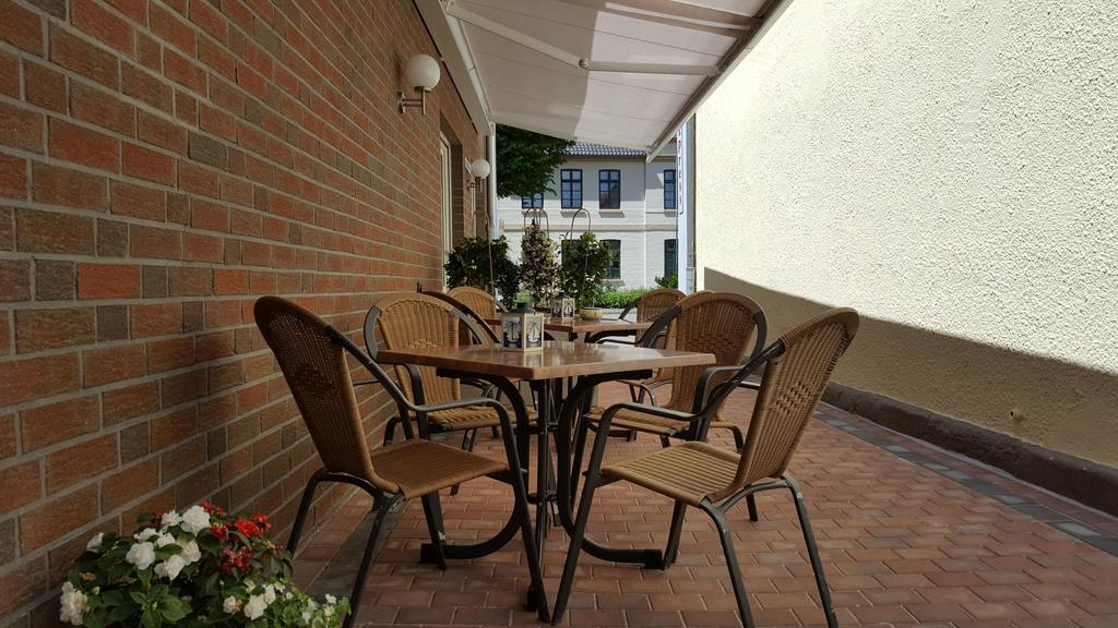 Hotel Drostenhof Garni Esens Εξωτερικό φωτογραφία